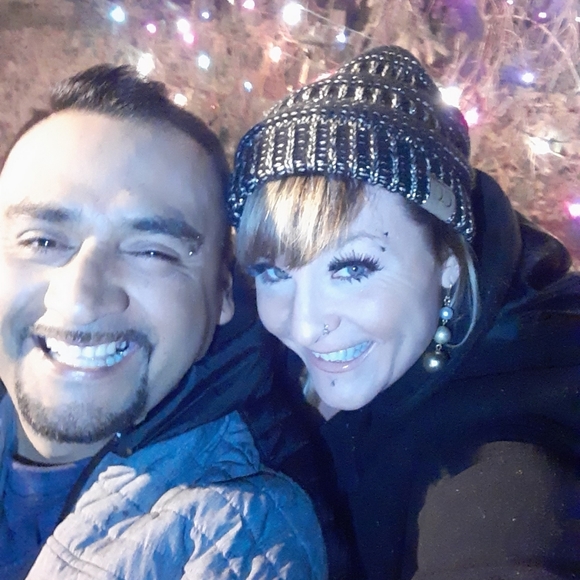 Meet your Posher, Candi - Picture 2 of 4